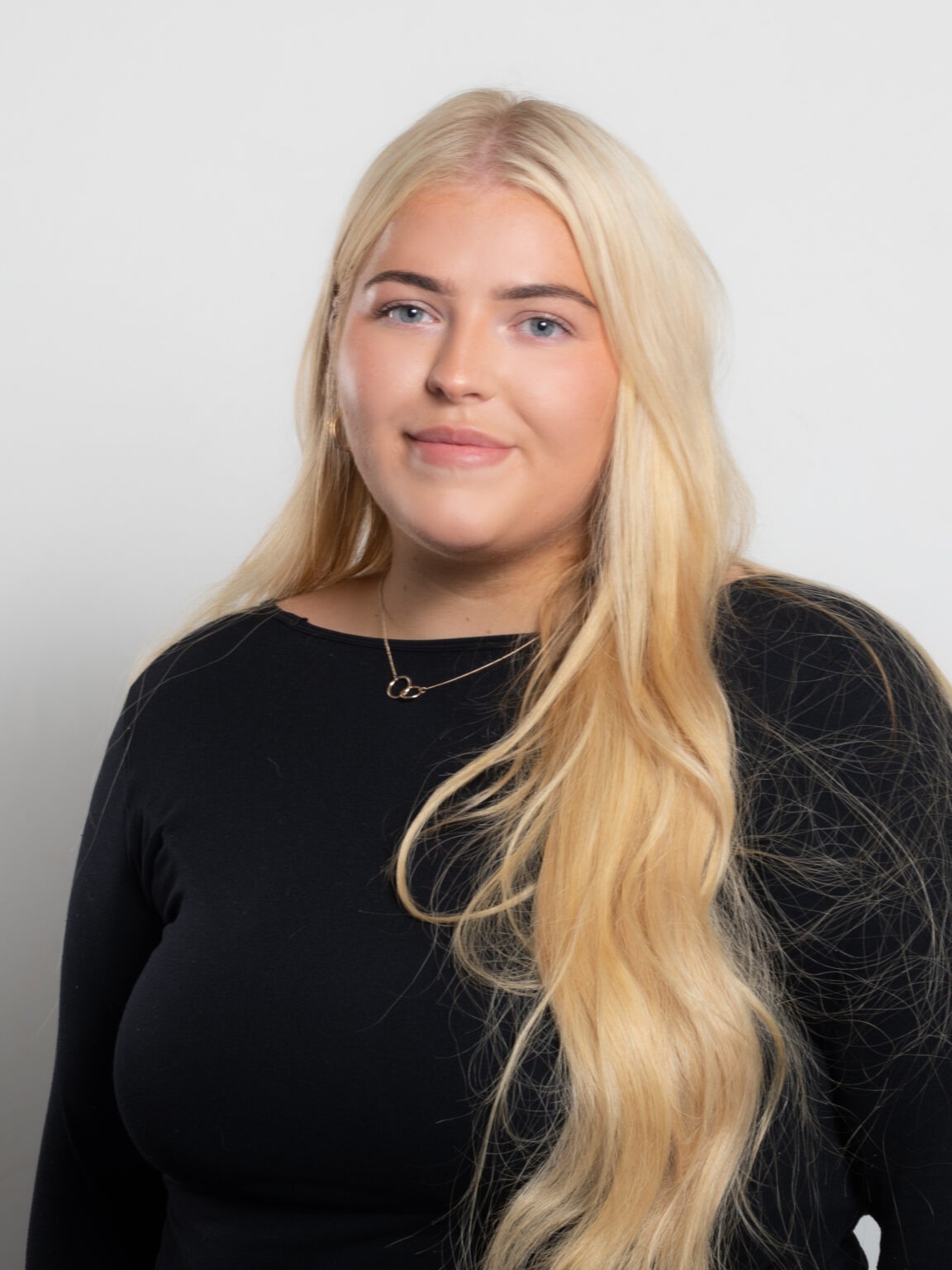 Jasmin-Headshot-1152x1536